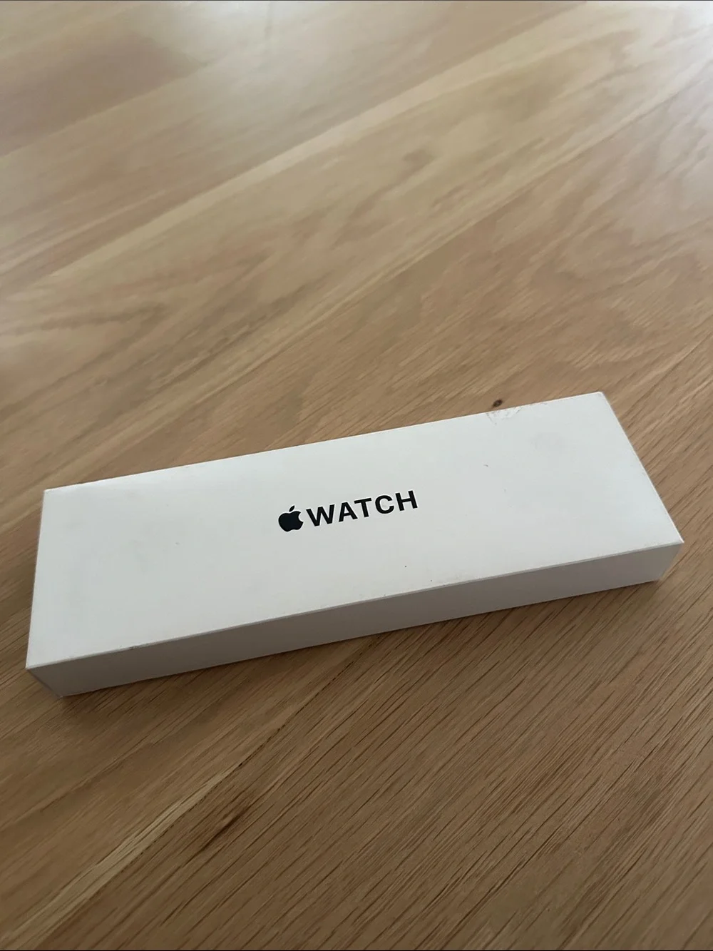 Apple Watch SE 3 mm 40 mm starlight brand new sealedd